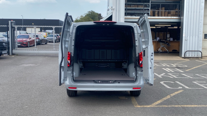 Mercedes-Benz Vito L2 Diesel Rwd 116CDI Select Van 9G-Tronic - Image 11
